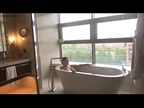 ❤️ Foshnjë e jashtëzakonshme që tund me pasion pidhin e saj në banjë ❤️ Porno në sq.passiveincome1.ru ﹏